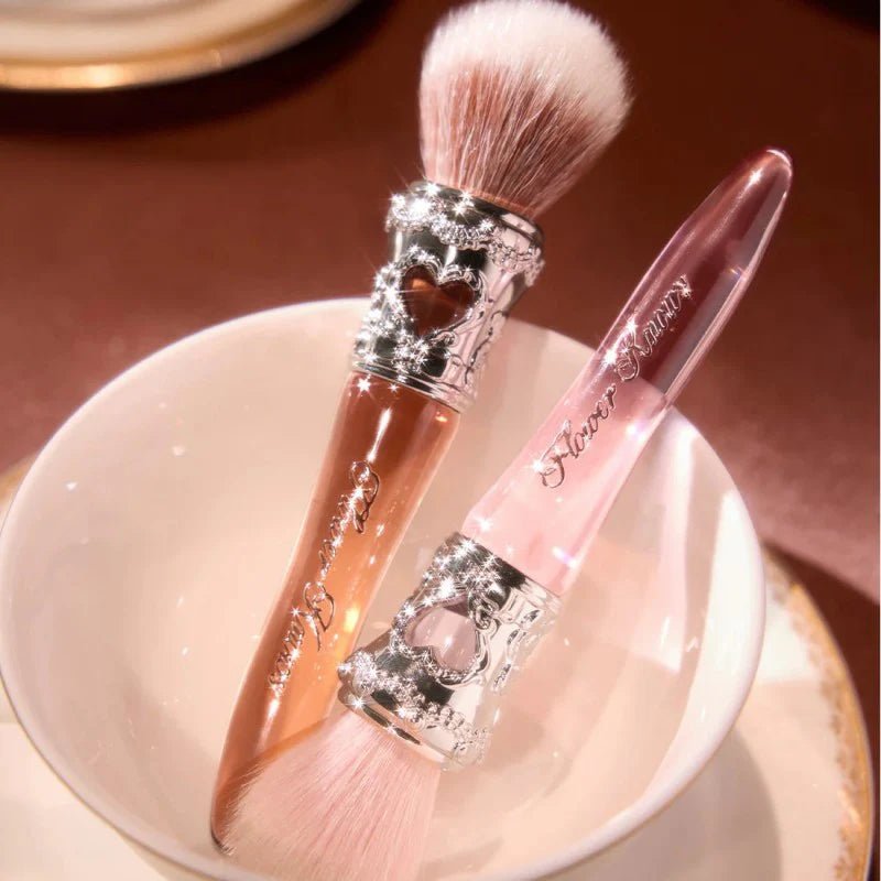 Flower Knows The Sweetie Bear Rounded Blush Brush (2 Styles) - Fanxi Life